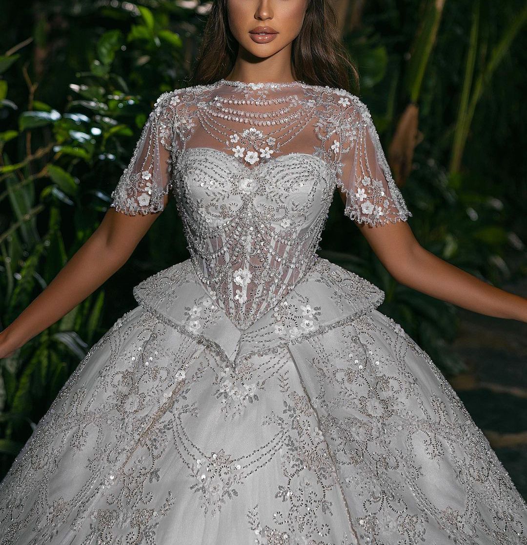 Luxury Ball Gown Wedding Dresses Cape Sleeves V Neck Sequins Applique Ruffles Bridal Gowns Beaded 3D Lace Beads Diamonds Lace-up Plus Size Custom Made