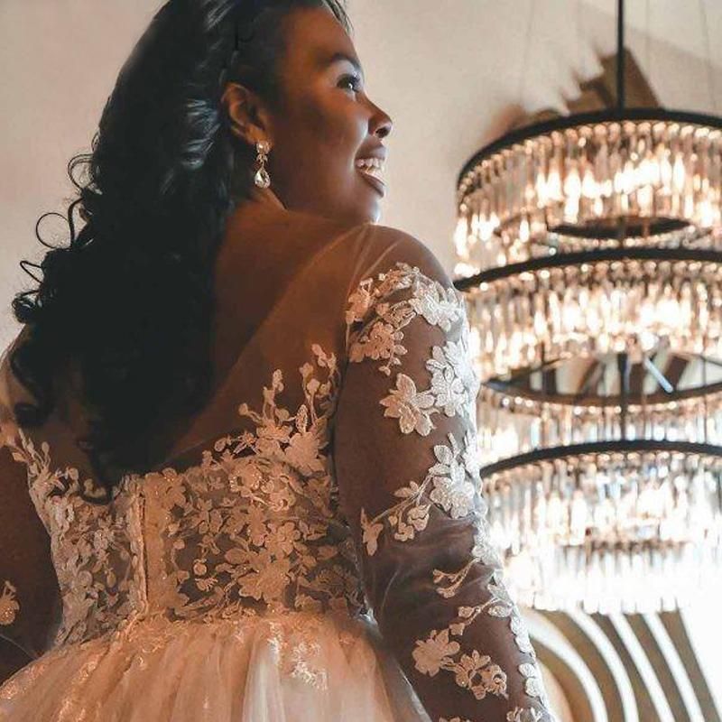 2023 Vintage A Line Wedding Dresses Long Sleeves V Neck Lace Appliques Tulle Ruffles Tiered Country Beach Wedding Dress Bridal Gown Robe Mariage Vesti