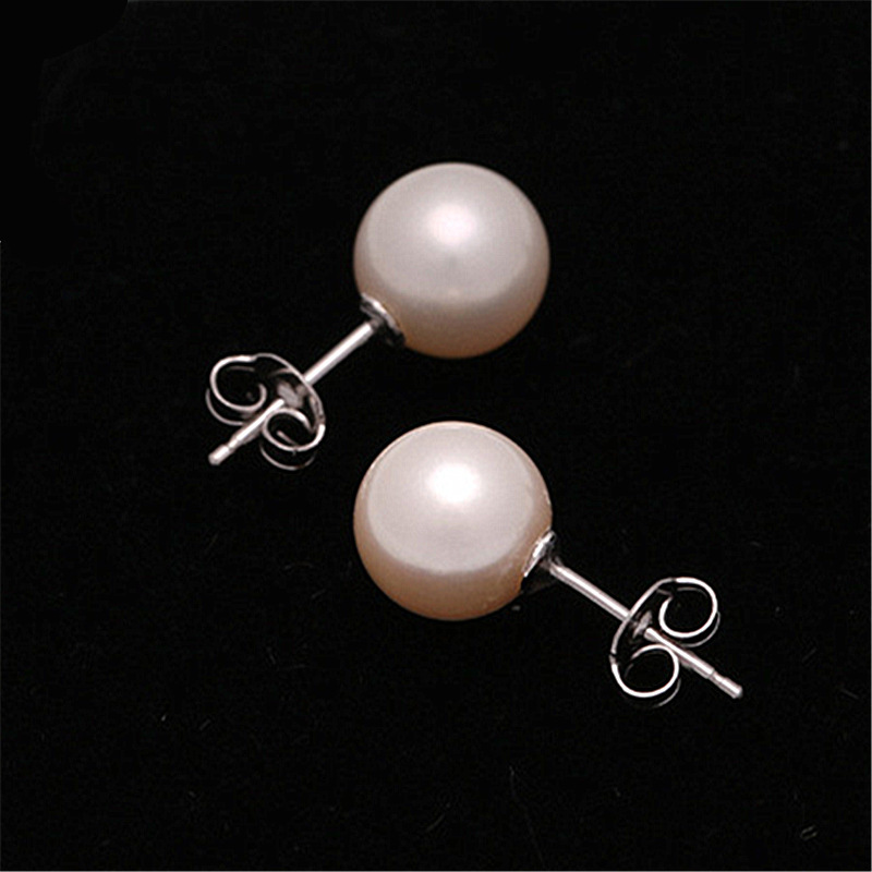 Vintage Classic Women's Pearl Stud Earrings - S925 Silver Luxury Fashion for Weddings & Parties