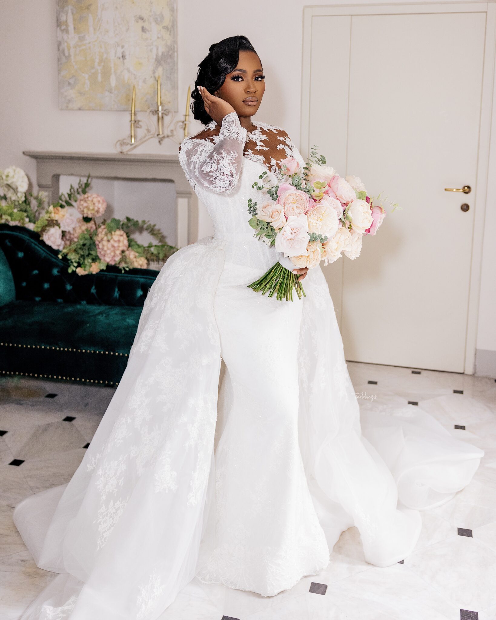 2023 Arabic Aso Ebi Mermaid White Wedding Dress Sheer Neck Long Sleeves Lace Bridal Gowns Dresses ZJ303