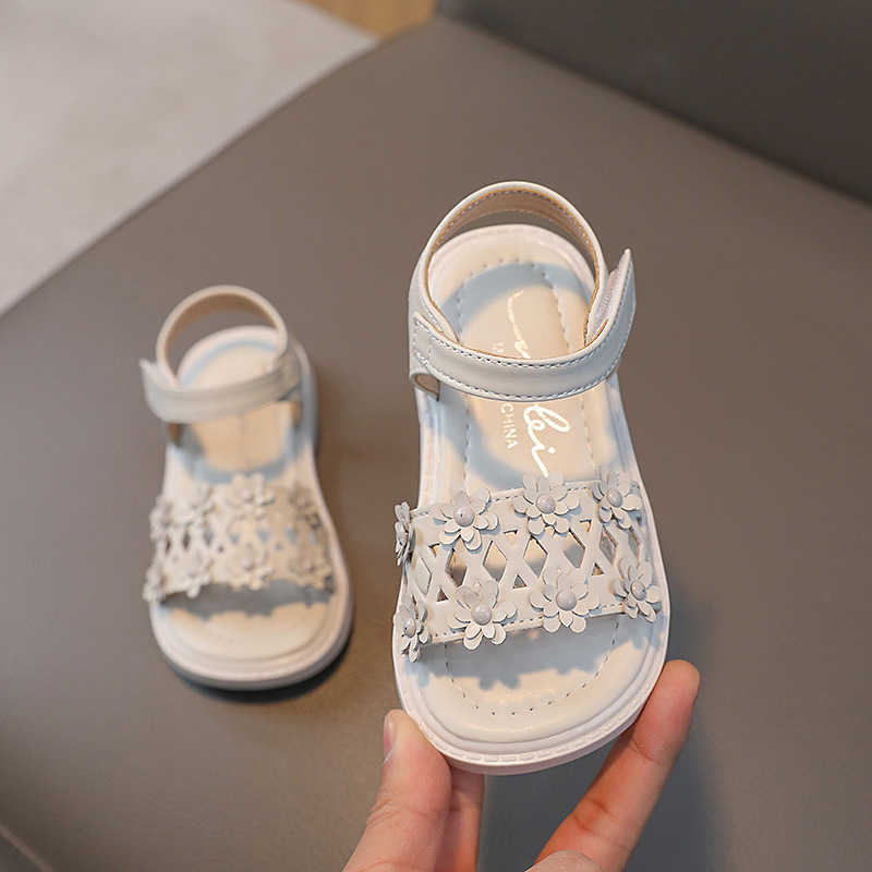 Sandals Summer Girls Sandals Cute Flower Non-slip Soft Kids Shoes Fashion Solid Children Little Girl Princess Open Toe Beach Sandals R230529