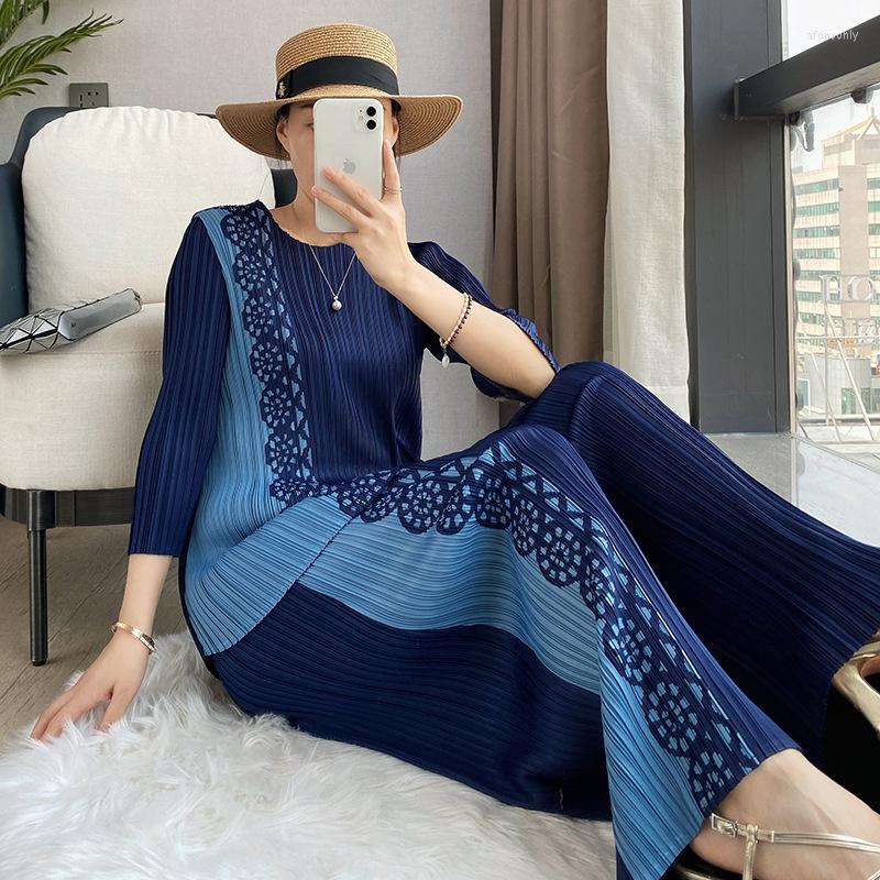 Womens Two Piece Pants Women Pleated Suit Flower Print Round Collar T Shirt Wide Leg Casual Style 2023 Autumn Fashion Cloth