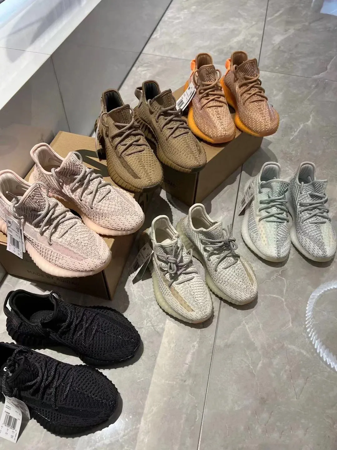 Beluga 2.0 Shoes Zebra Dress Men Running Women Cream White Black Red Semi Frozen Yellow Blue Tint Orange
Beluga 2.0 Shoes Zebra Dress Men Running Women Cream White Black Red Semi Frozen Yellow Blue Tint Orange