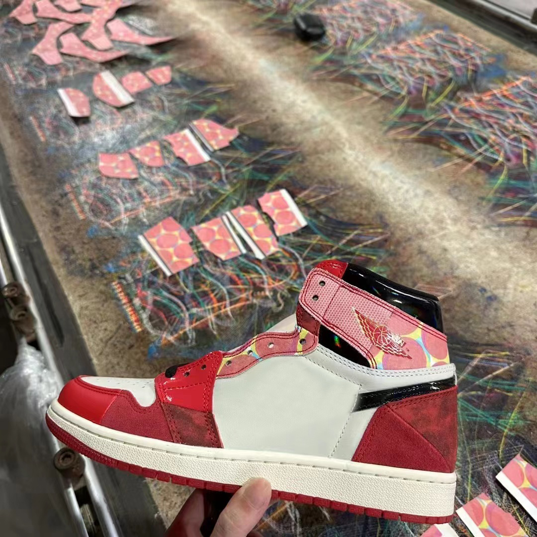 Basketball Shoes 1 1s High Og Spiders Man the Verse Dv1748-601 Sports Sneakers Trainers Mens University Red White with Original
Basketball Shoes 1 1s High Og Spiders Man the Verse Dv1748-601 Sports Sneakers Trainers Mens University Red White with Original