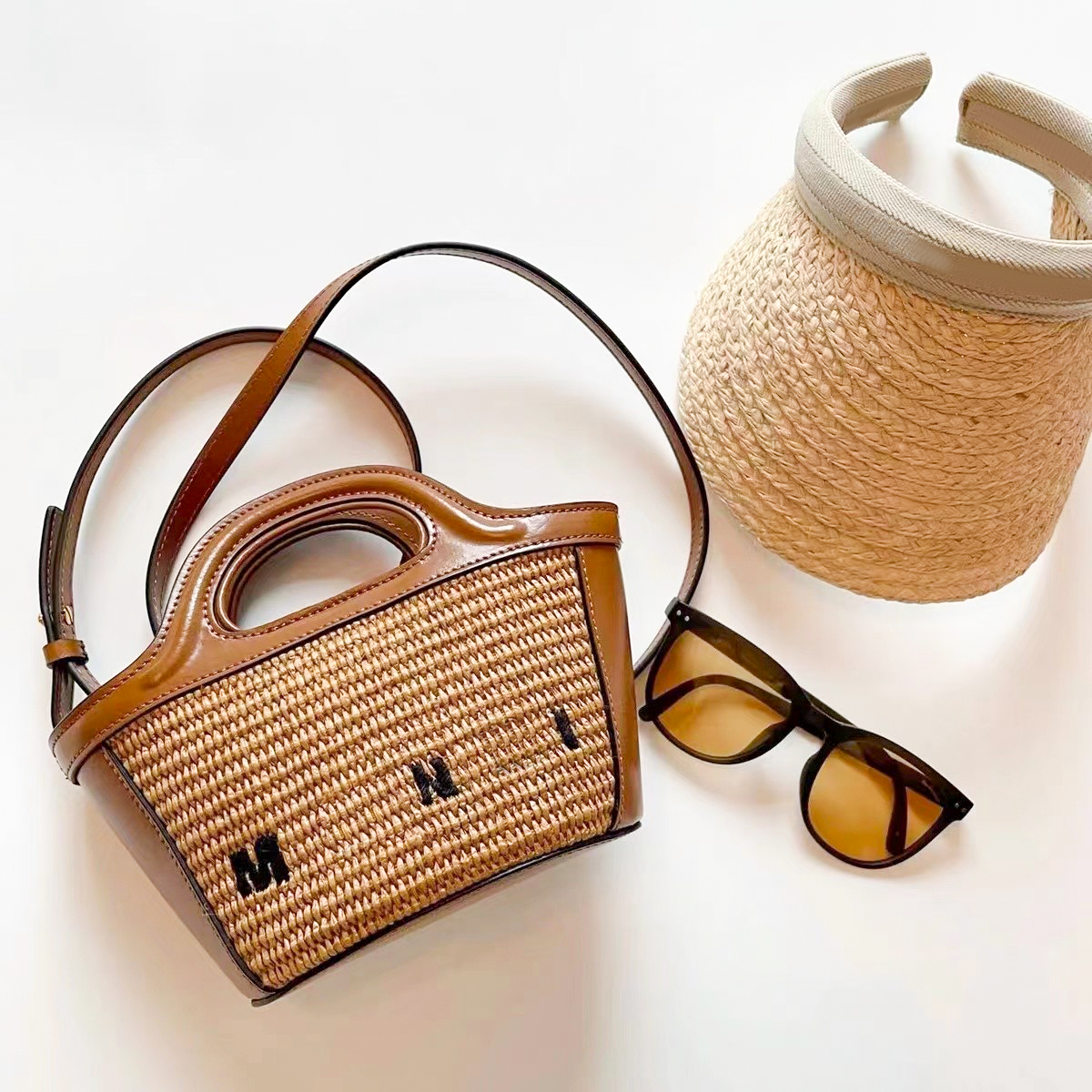 mens marn weave Straw Raffias Bags Womens designer Shoulder tropicalia micro Bucket bag luxury wallet basket Cross body Beach bag tote handbags clutch shopping bags, Blue
mens marn weave Straw Raffias Bags Womens designer Shoulder tropicalia micro Bucket bag luxury wallet basket Cross body Beach bag tote handbags clutch shopping bags, Blue