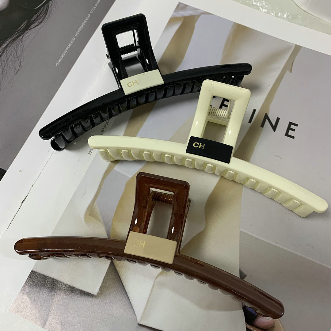 New Women Fashion Hair Claws Coffee Black Designer Hair Clip Large Claw Clip Girl shark clip Headwear Hair Accessories Gift
New Women Fashion Hair Claws Coffee Black Designer Hair Clip Large Claw Clip Girl shark clip Headwear Hair Accessories Gift