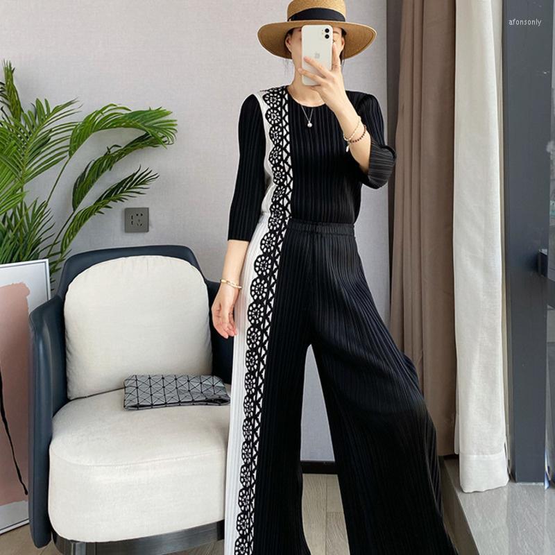 Womens Two Piece Pants Women Pleated Suit Flower Print Round Collar T Shirt Wide Leg Casual Style 2023 Autumn Fashion Cloth