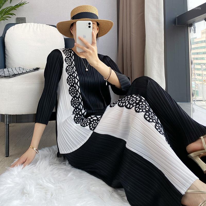 Womens Two Piece Pants Women Pleated Suit Flower Print Round Collar T Shirt Wide Leg Casual Style 2023 Autumn Fashion Cloth