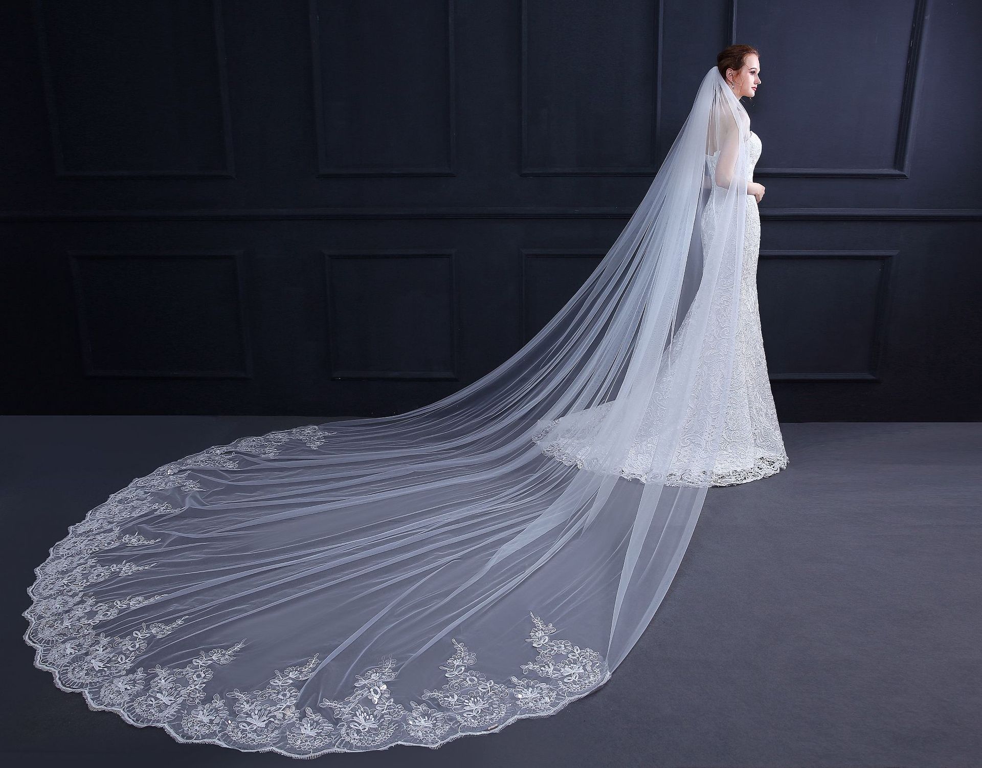 4 X 1.6 Meter White Ivory Cathedral Wedding Veils Long Lace Edge Veil with Comb Wedding Accessories Bride Veil