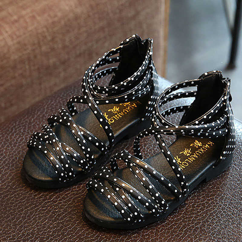 Sandals New Summer Girls Sandals Style Girls Shoes Hollow Weave Beach Shoes Fashion Princess Kids Sandals With Zipper R230529