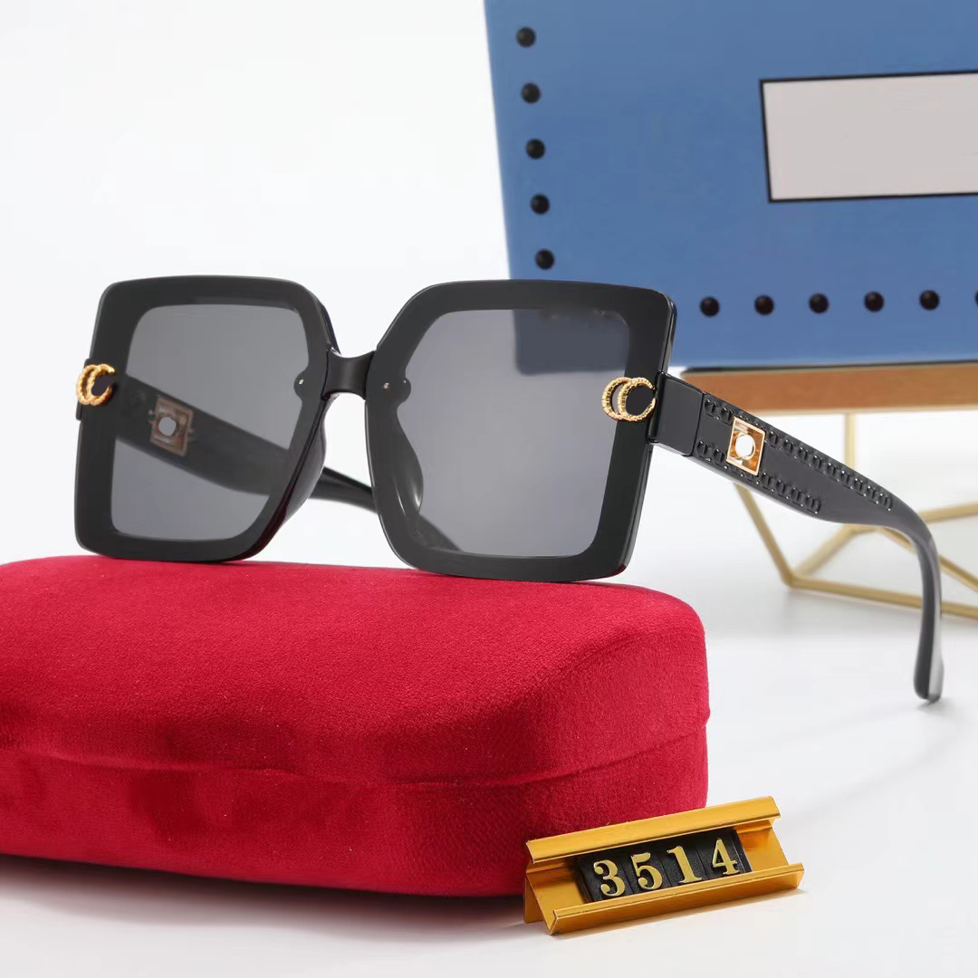 Designer sunglasses luxurys glasses protective eyewear purity versatile sunglassess driving travel shopping Box displays a small and fashionable face
Designer sunglasses luxurys glasses protective eyewear purity versatile sunglassess driving travel shopping Box displays a small and fashionable face