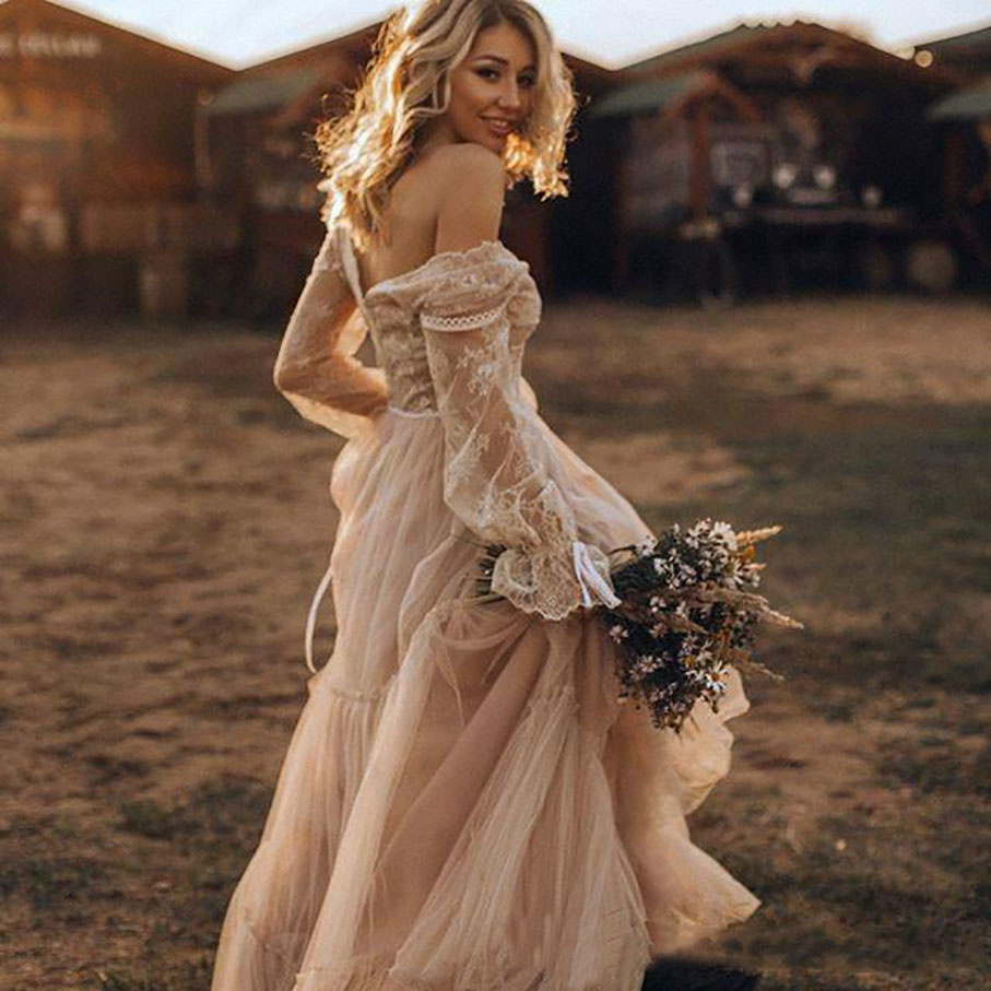 2023 Charming Lace Spring V-Neck Garden Wedding Dresses Boho Bohemian Long Sleeve Sheer Arabic Plus Size vestido de noiva Bridal Gown Ball Bride