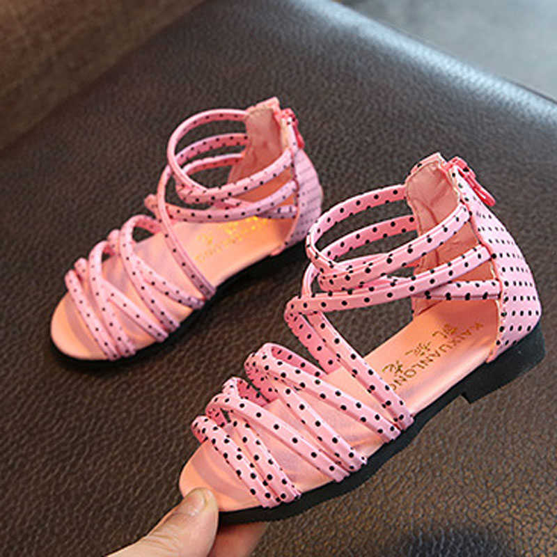 Sandals New Summer Girls Sandals Style Girls Shoes Hollow Weave Beach Shoes Fashion Princess Kids Sandals With Zipper R230529