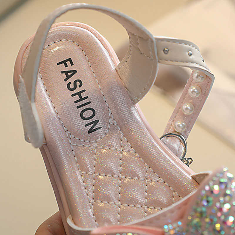 Sandals Kids New Flat Sandals Bow Rhinestone Girls Princess Summer Shoes Children Open Toe Pearl Beach Sandals Size 26-36 R230529