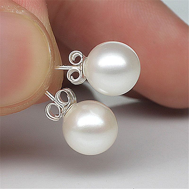 Vintage Classic Women's Pearl Stud Earrings - S925 Silver Luxury Fashion for Weddings & Parties