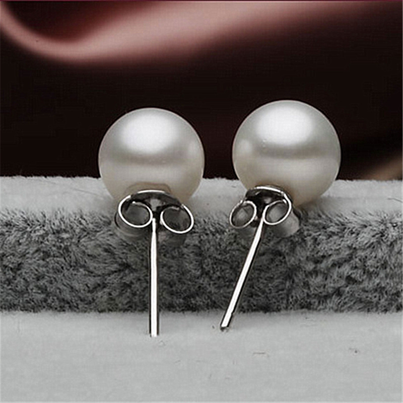Vintage Classic Women's Pearl Stud Earrings - S925 Silver Luxury Fashion for Weddings & Parties