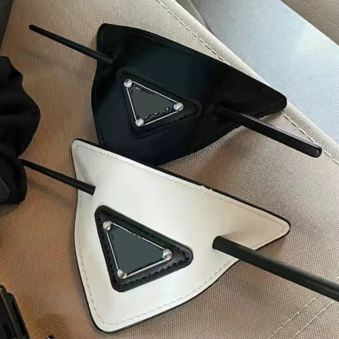 Designer Clip Girl Triangle Barrettes With Fashion Hair Accessories Temperament Retro Brand Letter Women Headwear 2 Color Free shipping