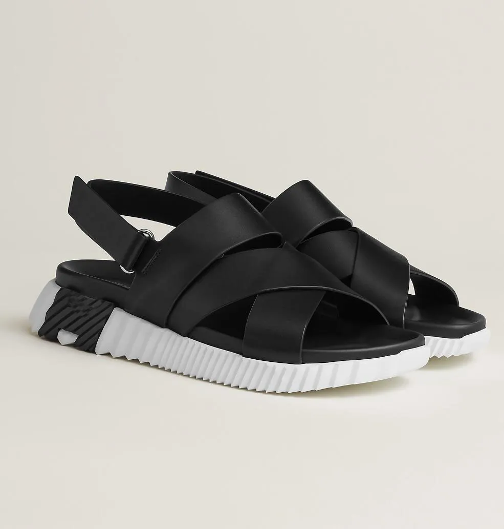 Famous Summer Electric Sandals Shoes Men Light Sole Calfskin Leather White Black Boy's Beach Slide Flats Comfort Man Casual Walking EU38-46
Famous Summer Electric Sandals Shoes Men Light Sole Calfskin Leather White Black Boy's Beach Slide Flats Comfort Man Casual Walking EU38-46