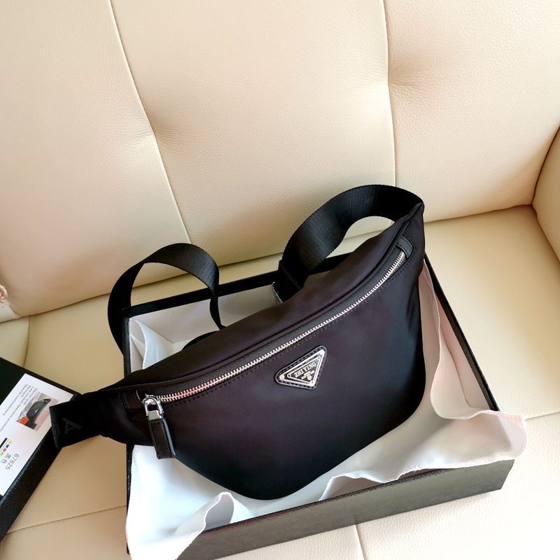 high quality Luxury Designers Waist Bags Classic Black Cellphone Case Canvas Nylon Large and Small Style BumBag Belt Handbags High Quality Designer Fanny Pack, This is an invoice option
high quality Luxury Designers Waist Bags Classic Black Cellphone Case Canvas Nylon Large and Small Style BumBag Belt Handbags High Quality Designer Fanny Pack, This is an invoice option