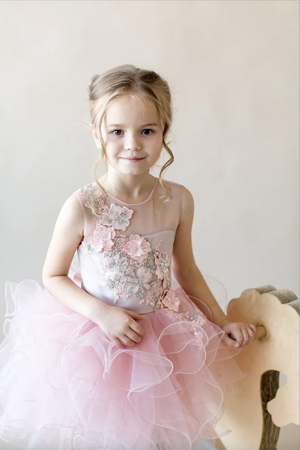 Blush Pink Hand Made Flowers Flower Girl Dress Short Lace Appliqued Girl Formal Wedding Dresses Cute Princess Birthday Party Gown