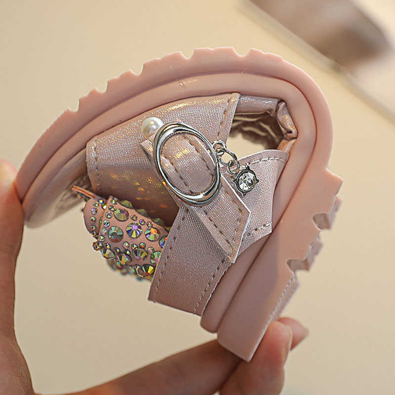 Sandals Kids New Flat Sandals Bow Rhinestone Girls Princess Summer Shoes Children Open Toe Pearl Beach Sandals Size 26-36 R230529