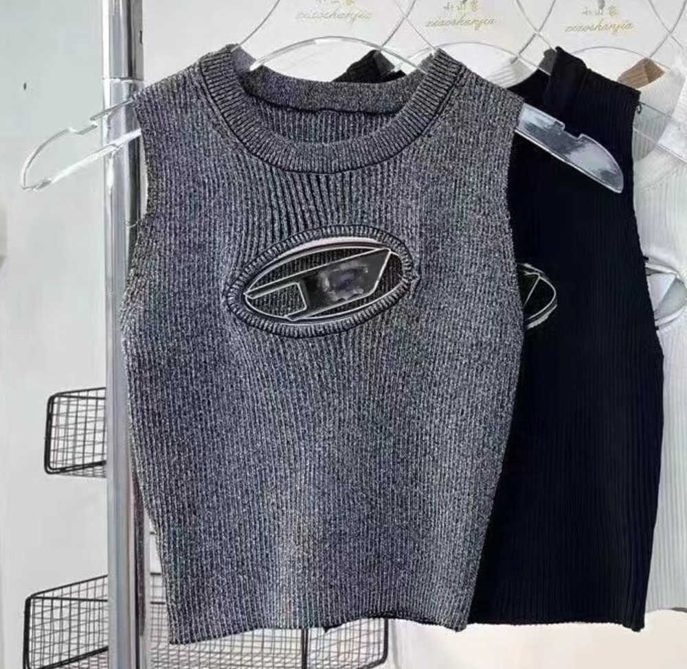 Women's T-shirt Tanksfashion Diesel Oil Designer t Shirt High Quality Tops Tees Womens Letter Print Short Sleeve Round Neck Cotton leisure2023, White
Women's T-shirt Tanksfashion Diesel Oil Designer t Shirt High Quality Tops Tees Womens Letter Print Short Sleeve Round Neck Cotton leisure2023, White