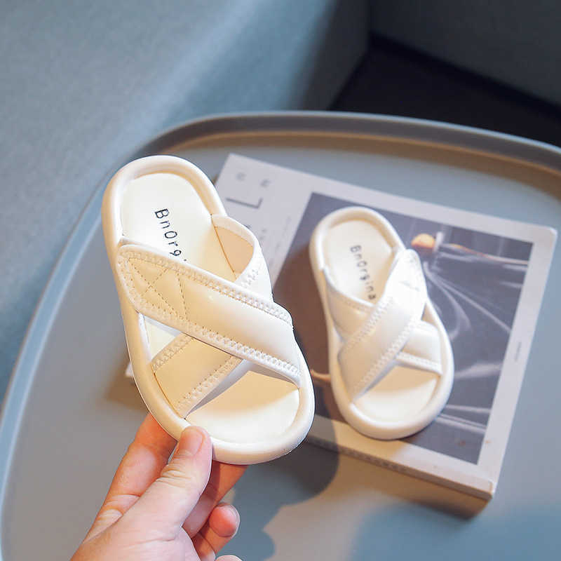 Sandals Slipper Kids Summer Slippers for Girls Boys Fashion Simple Bath Swimming Children Beach Slides Indoor Outdoor Slippers Sandals Anti-skid R2305