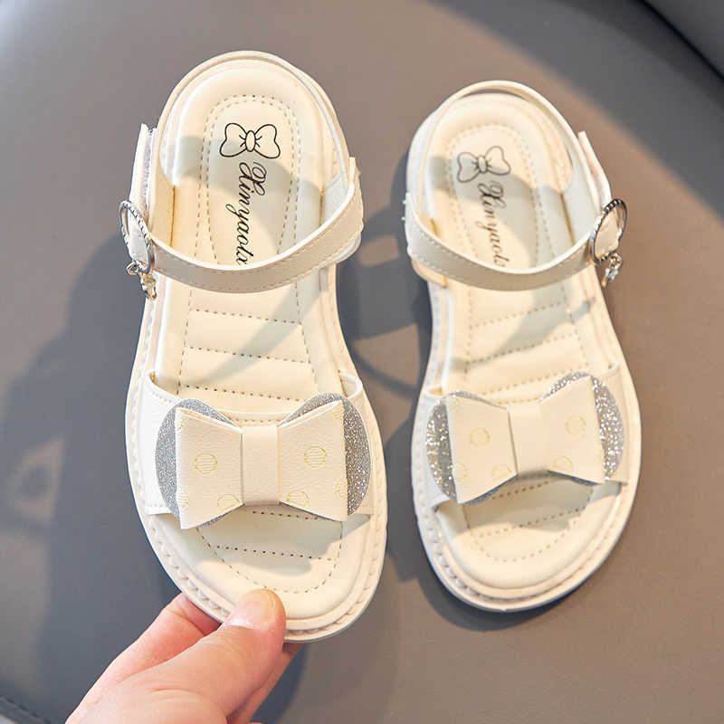 Sandals 2023 Summer New Girls Kids Fashion Sandals Children's Soft Soles Anti-skid Open-toe Beach Shoes Bow Wave Point Shine Party Shoes R230529