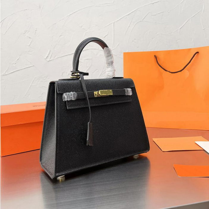 9A Designer Bag Top Fashion Mini Womens Bags Genuine Leather Portable Cowhide Second Generation Single Shoulder Messenger Bag 21cm 25cm, Red
9A Designer Bag Top Fashion Mini Womens Bags Genuine Leather Portable Cowhide Second Generation Single Shoulder Messenger Bag 21cm 25cm, Red