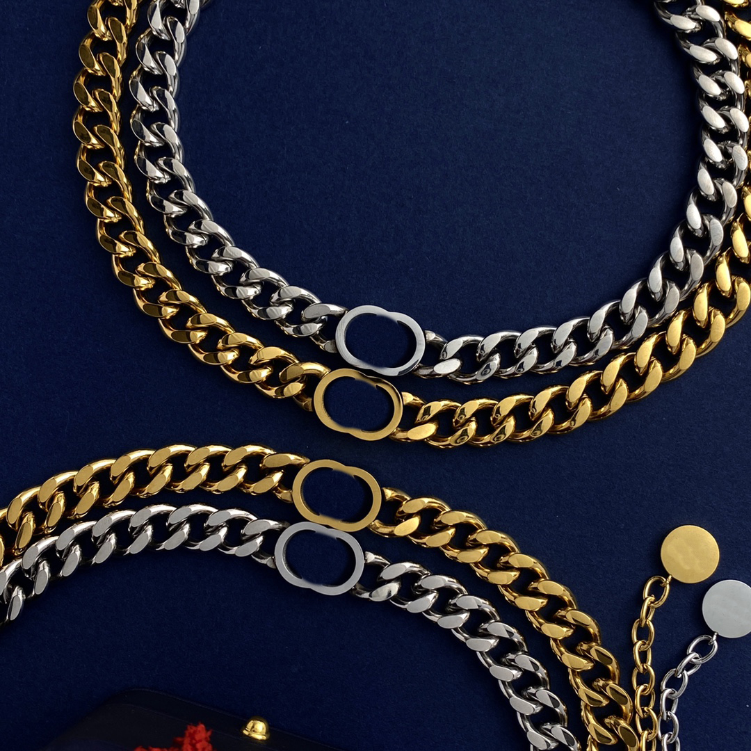 Luxury Fashion Necklace strawberry Designer Jewelry party Sterling Silver double letter gold silver bracelet and set diamond pendant necklaces for women 
Luxury Fashion Necklace strawberry Designer Jewelry party Sterling Silver double letter gold silver bracelet and set diamond pendant necklaces for women