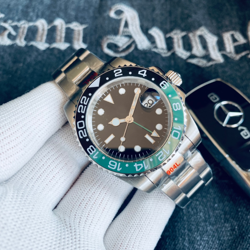 Men's watch designer high quality mechanical watch automatic men's 40mm women's 36mm Sapphire 2813 movement dial can rotate the watch 316 stainless steel strap, Deep blue
Men's watch designer high quality mechanical watch automatic men's 40mm women's 36mm Sapphire 2813 movement dial can rotate the watch 316 stainless steel strap, Deep blue