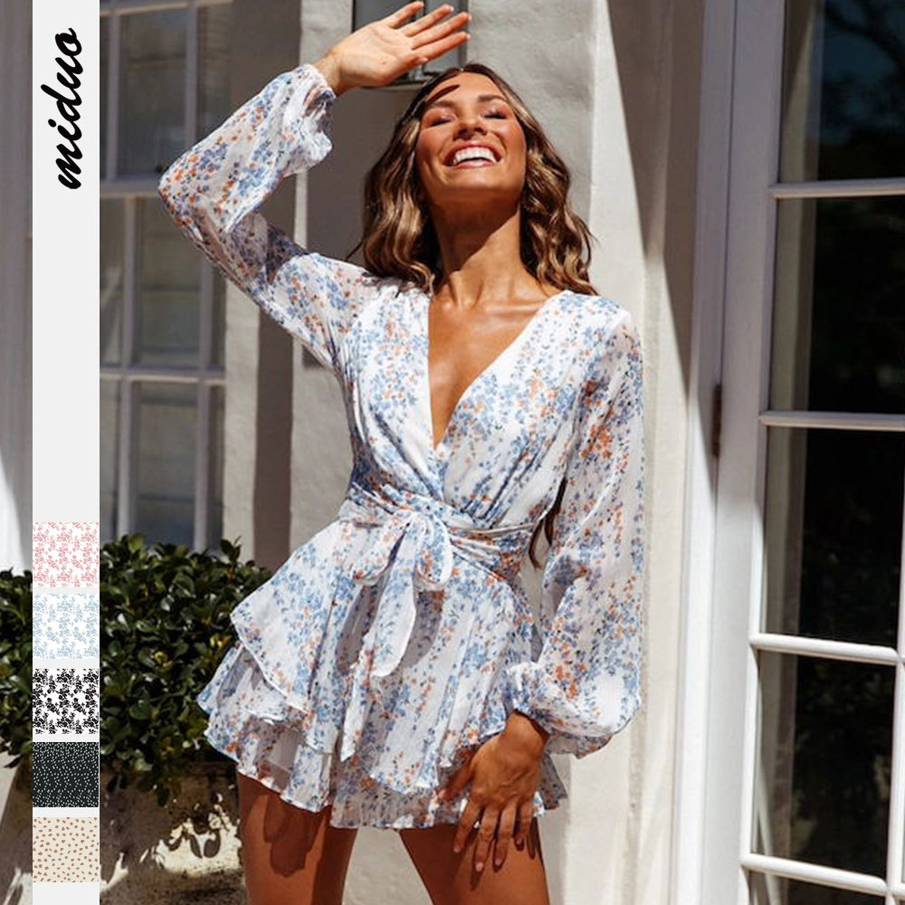 Floral printted fashion womens short jumpsuits long pantern sleeve sexy V-neck designer summer new fashion girls A-line pantskirts high-waist casual Rompers, Picture shown
Floral printted fashion womens short jumpsuits long pantern sleeve sexy V-neck designer summer new fashion girls A-line pantskirts high-waist casual Rompers, Picture shown