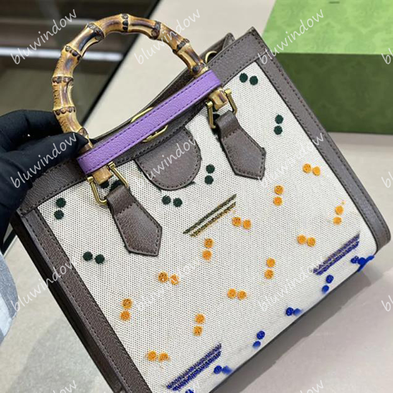 Large Capacity Shoulder Bags Clutch Diana Bamboo Handbag Fashion Embroidered Letter Printing Adjustable Leather Cross Body Purse D2305302F, Brown
Large Capacity Shoulder Bags Clutch Diana Bamboo Handbag Fashion Embroidered Letter Printing Adjustable Leather Cross Body Purse D2305302F, Brown