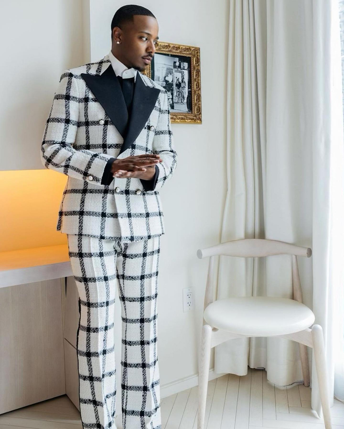 Elegant 2 Pieces Wedding Tuxedos Men Suits Woolen Peaked Lapel Double Breasted Buttons Customize Coat Pants Fashion Formal Prom Party Tailored Exquisi