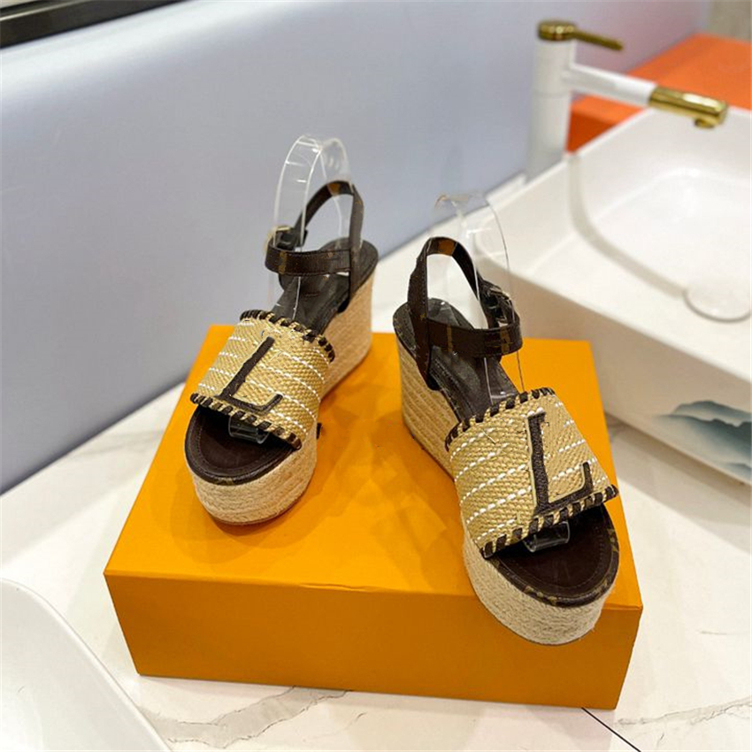 Fashion Women's Sandals 2023 Lvsity Luxury Brand Letter Logo Summer Women's High Heels Men's Casual Student Flats Viutonity 07-011
Fashion Women's Sandals 2023 Lvsity Luxury Brand Letter Logo Summer Women's High Heels Men's Casual Student Flats Viutonity 07-011