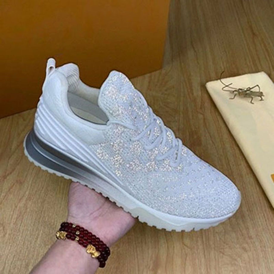 Latest Arrival Fashion Luxury Men's Sneakers Mesh Gauze Suede Sole Circle Flower Designer Size 38-46 Model mkj00000001
Latest Arrival Fashion Luxury Men's Sneakers Mesh Gauze Suede Sole Circle Flower Designer Size 38-46 Model mkj00000001
