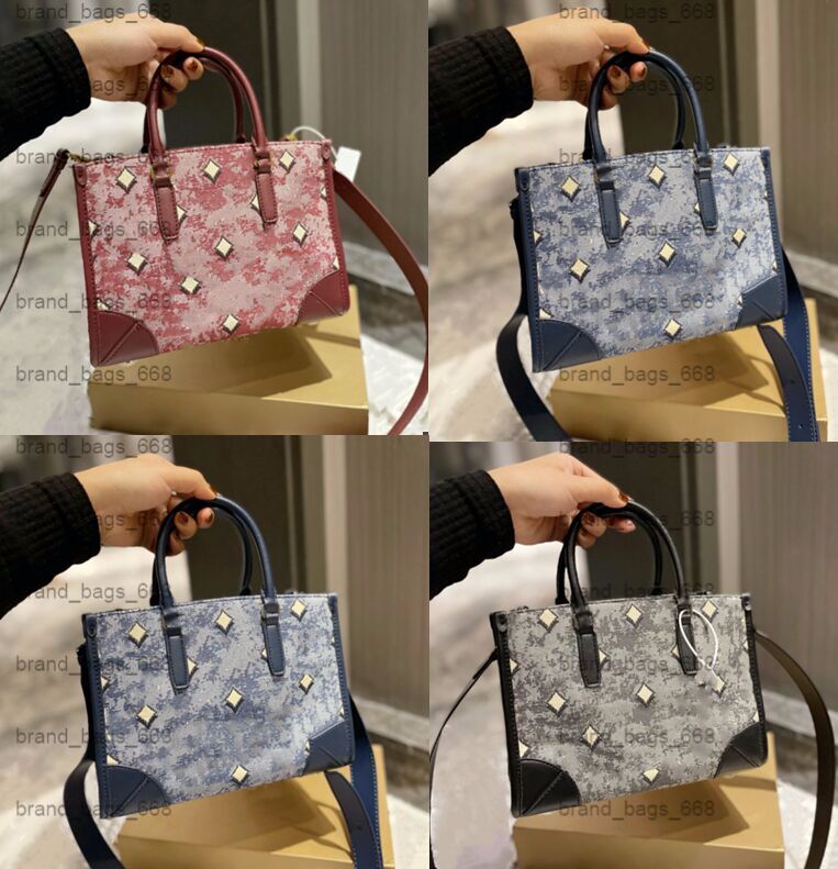 ENVELOPE CHAIN WALLET Shoulder Bag Designer Bags Woman Chain Handbag High Quality Leather Cover Messenger Crossbody Purse
ENVELOPE CHAIN WALLET Shoulder Bag Designer Bags Woman Chain Handbag High Quality Leather Cover Messenger Crossbody Purse