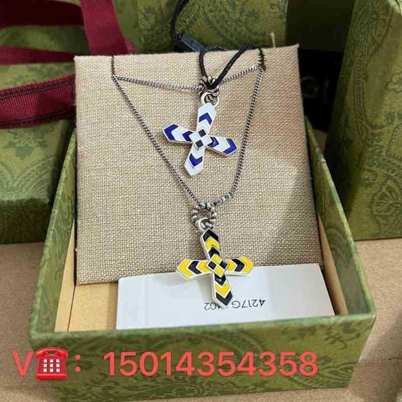 designer jewelry bracelet necklace ring Accessories Cross Blue hundred yellow black enamel pattern pendant for men women with interlocking
designer jewelry bracelet necklace ring Accessories Cross Blue hundred yellow black enamel pattern pendant for men women with interlocking