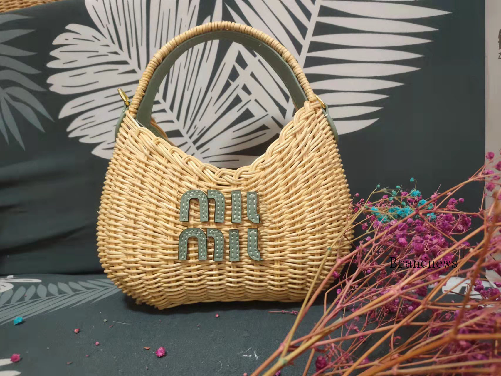 Luxury Rattan Basket Totes Bag Woman Designer Pine Cone Wicker Woven Handbags Women Summer Cute Beach Straw Bag Bali Vacation Handmade Travel Purses 2418