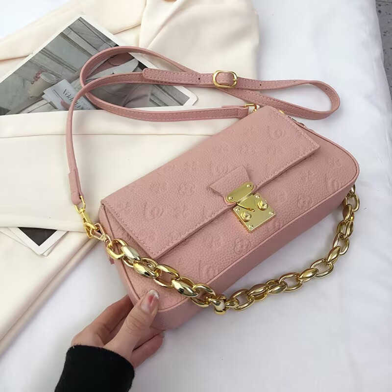 Luxurys Designer Women shoulder bag classic black handbag Leather chain shopping bags Crossbody Designer Women Shoulder Bags Clutch Louiseitys Bags Viutonitys, Pink
Luxurys Designer Women shoulder bag classic black handbag Leather chain shopping bags Crossbody Designer Women Shoulder Bags Clutch Louiseitys Bags Viutonitys, Pink