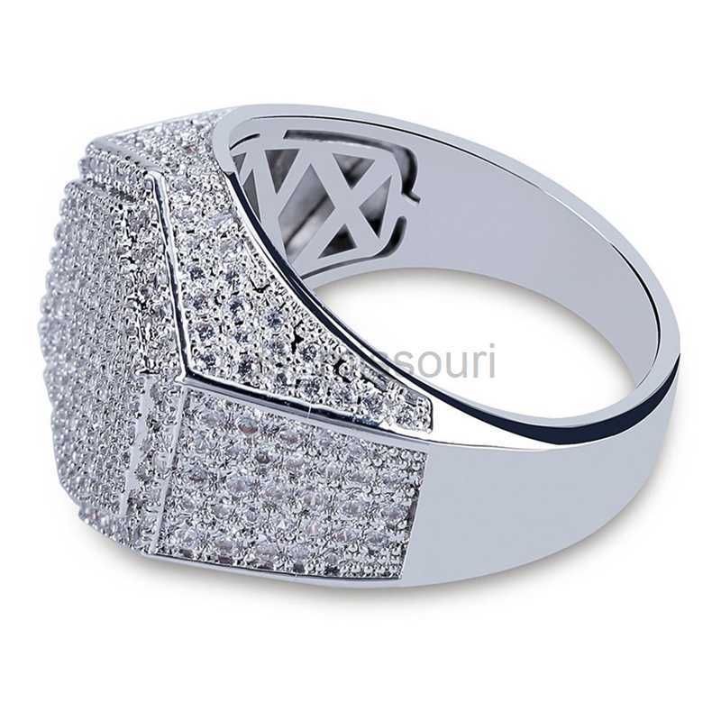 Band Rings BAOSHINA Men's Ring Hip Hop Iced Out High Quality Micro Pave CZ Finger Ring Square Rings For Men Jewelry J230531