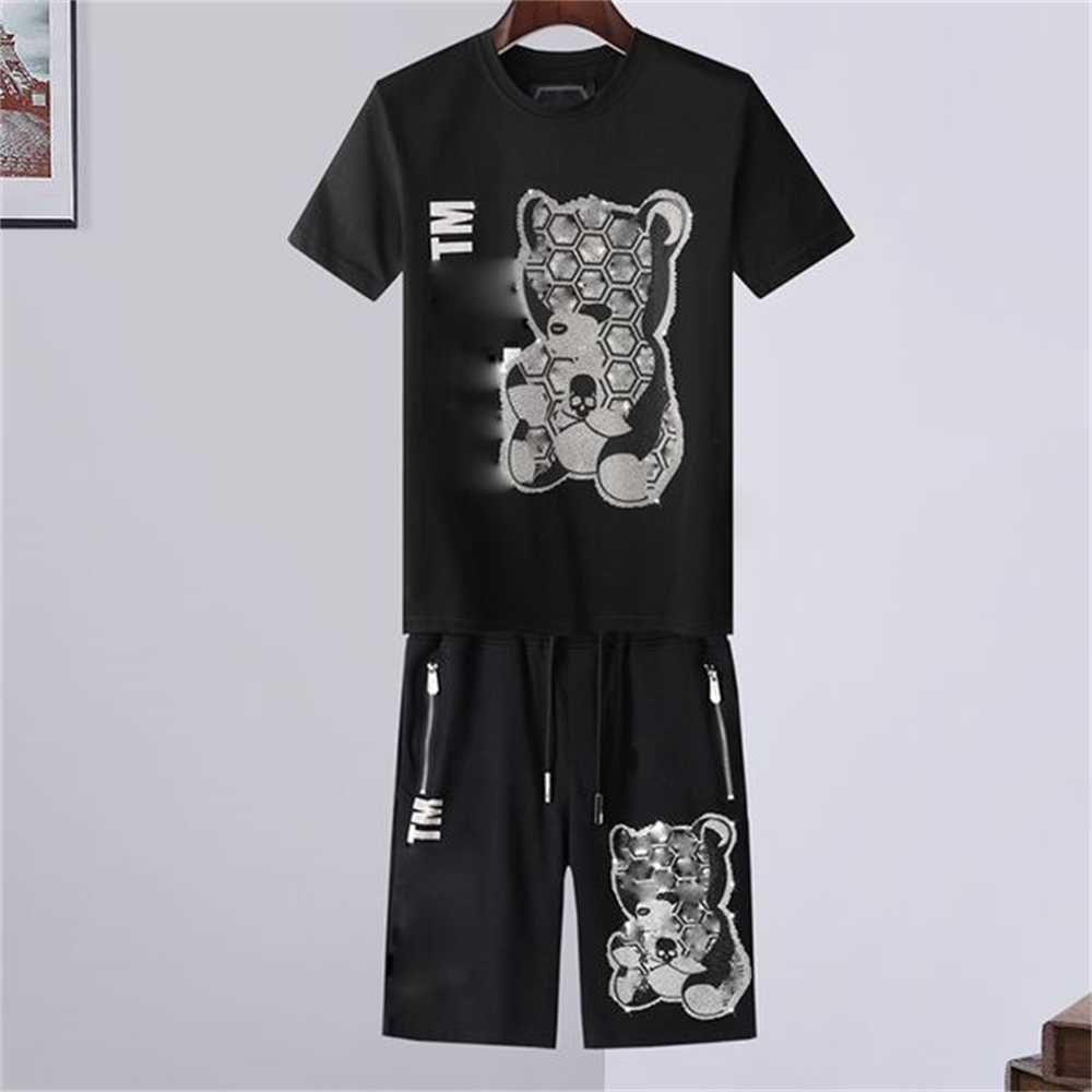 crystal Skull designer T Shirts pants Piece Sets Mens Summer Tracksuits Casual Punk Solid Tshirt print letter dollar tops Tee Skateboard clothing Bear sh 72BX, 13
crystal Skull designer T Shirts pants Piece Sets Mens Summer Tracksuits Casual Punk Solid Tshirt print letter dollar tops Tee Skateboard clothing Bear sh 72BX, 13