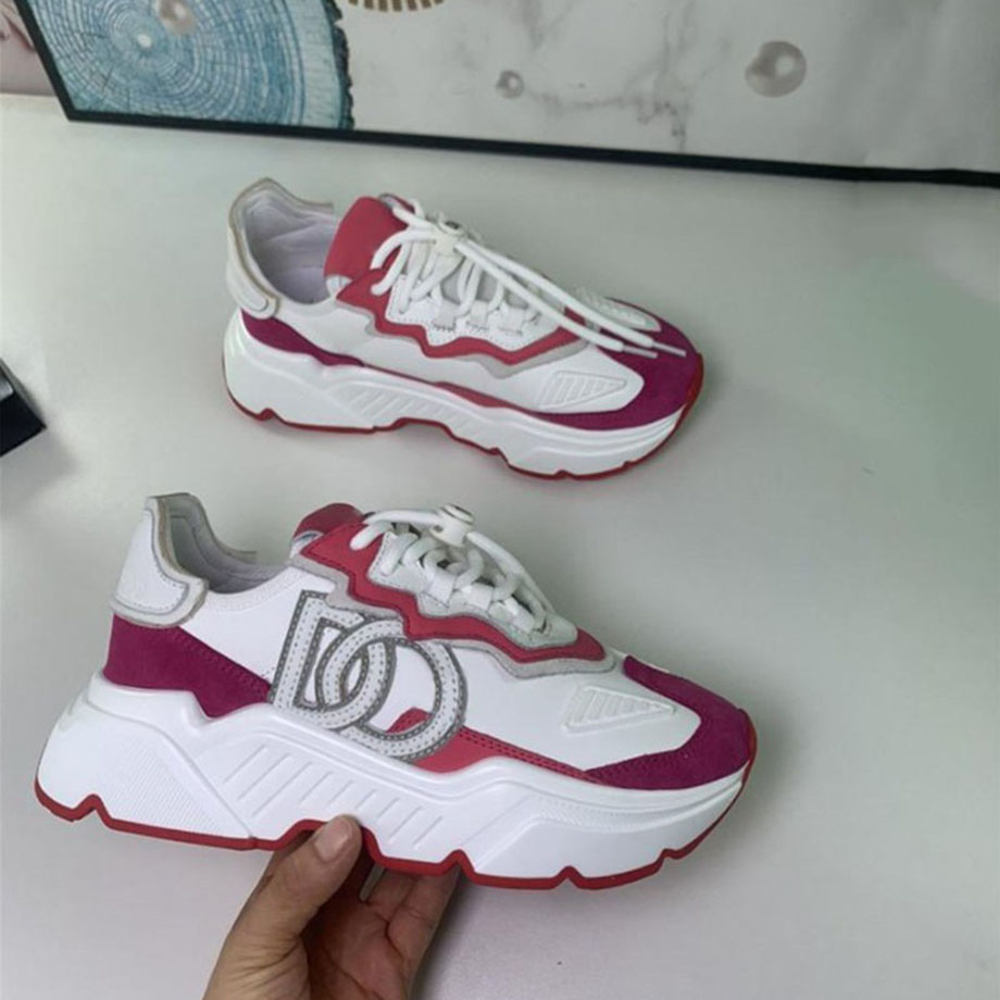 2023 Designer Shoes Men Luxury Designers Sneaker Women Platform Leather Casual Shoe Low Top Lace Up Sneakers With Clear Sole New Trainers mkpu000003
2023 Designer Shoes Men Luxury Designers Sneaker Women Platform Leather Casual Shoe Low Top Lace Up Sneakers With Clear Sole New Trainers mkpu000003