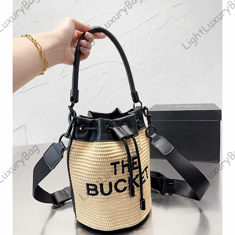 7A M Designer J Straw Bucket Shoulder Crossbody Bag Trend Crochet Bags Fashion Cross Body Wallets Womens Classic Luxury Handbags Beach Tote Female Purses 230531, Pink
7A M Designer J Straw Bucket Shoulder Crossbody Bag Trend Crochet Bags Fashion Cross Body Wallets Womens Classic Luxury Handbags Beach Tote Female Purses 230531, Pink