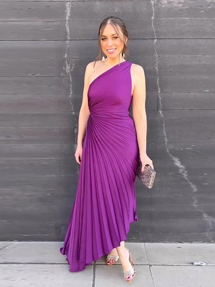 Basic Casual Dresses Elegant One Shoulder Pleated Diagonal Collar Maxi Dresses Women Backless Sleeveless Irregular Dress Ladies Chic Evening Vestidos 