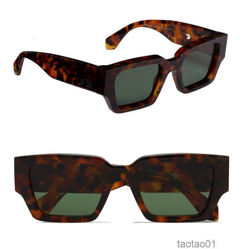 Sunglasses Off Ow40014 Men Fashion Classic Thick Plate Black White Square Frame 40014 Glasses Designer Sunglassess with Original Box
Sunglasses Off Ow40014 Men Fashion Classic Thick Plate Black White Square Frame 40014 Glasses Designer Sunglassess with Original Box