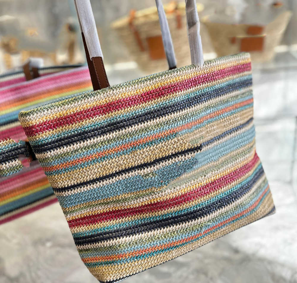 new Large Fashion Miui Basket bag fashion womens luxurys designer summer miu beach plaited shoulder woman handbag bucket totes bags
new Large Fashion Miui Basket bag fashion womens luxurys designer summer miu beach plaited shoulder woman handbag bucket totes bags