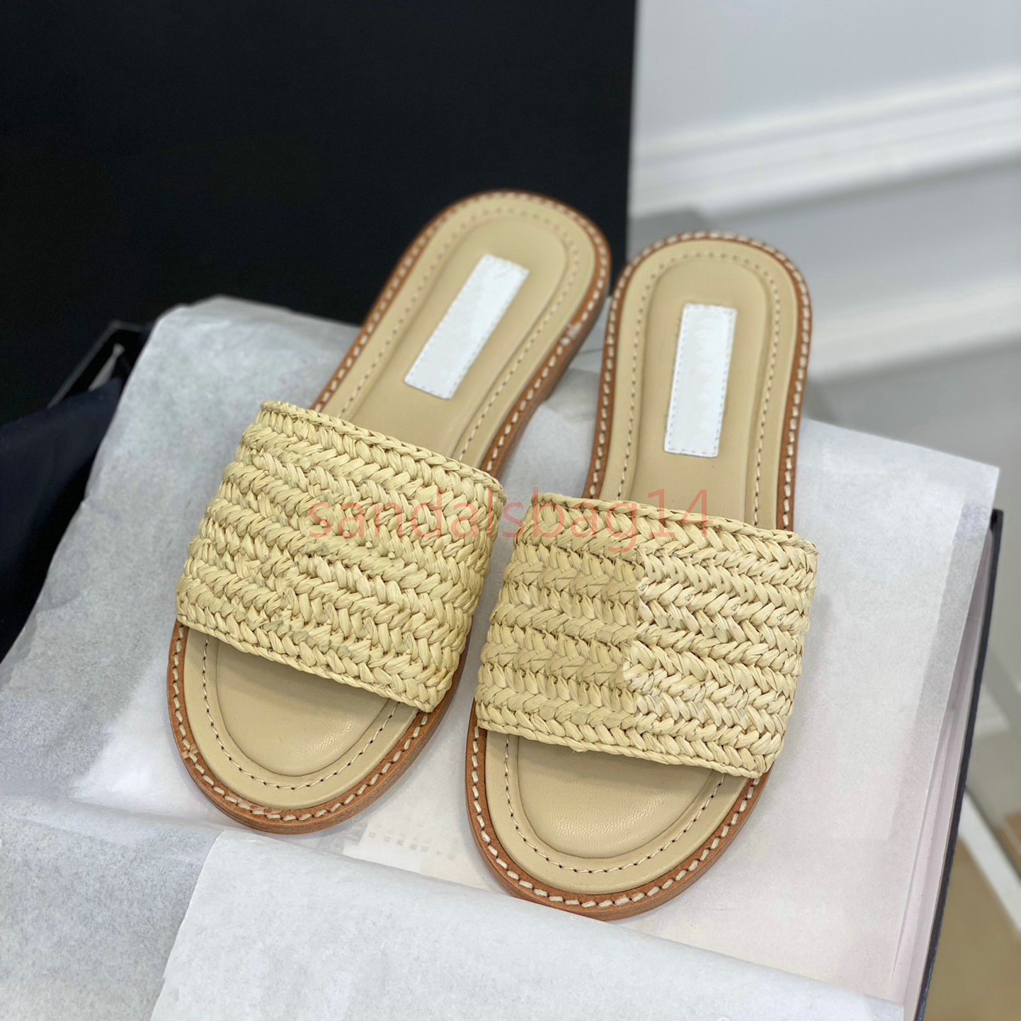 Designer Slipper Rhinestone braided sandals Women's straw braided sandals Platform slippers women's summer Ladies Oran Slippe beach flip-flops 35-41, Black
Designer Slipper Rhinestone braided sandals Women's straw braided sandals Platform slippers women's summer Ladies Oran Slippe beach flip-flops 35-41, Black