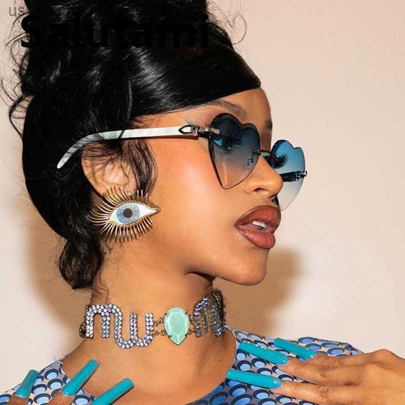 Diamond Cutting Rimless Heart Sunglasses For Women New Luxury Brand Blue Pink Gradient Sun Glasses Female Elegant Chic Shades L230523
Diamond Cutting Rimless Heart Sunglasses For Women New Luxury Brand Blue Pink Gradient Sun Glasses Female Elegant Chic Shades L230523