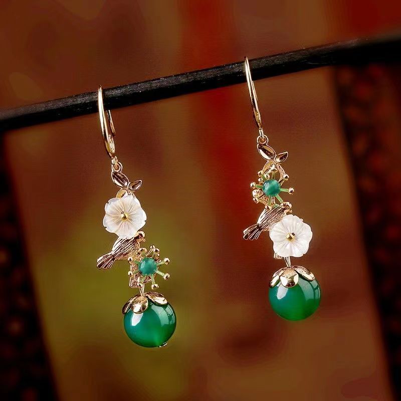 Retro ethnic style agate earrings short style Korean style Hanfu Chinese ancient style qipao paired with earrings for women
Retro ethnic style agate earrings short style Korean style Hanfu Chinese ancient style qipao paired with earrings for women